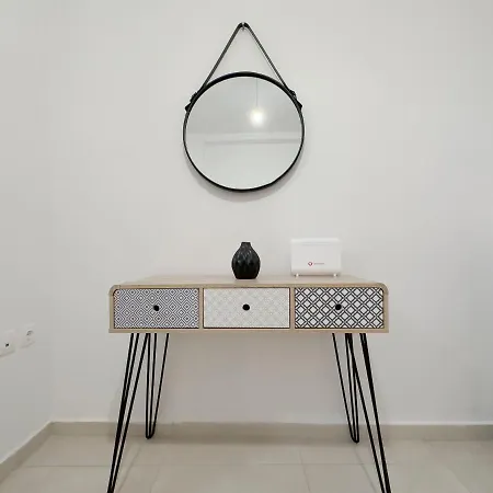 Aventura Comfortable 90sqm Apt In Kato Patisia Apartment